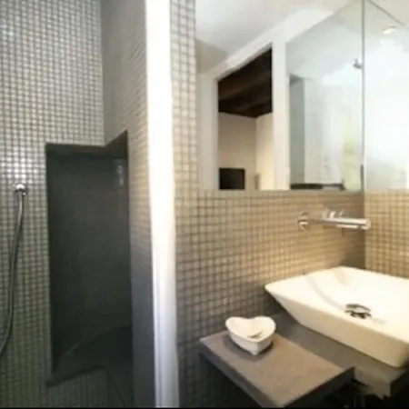 Elegante Mini Studio In The Heart Of Апартаменты Рим